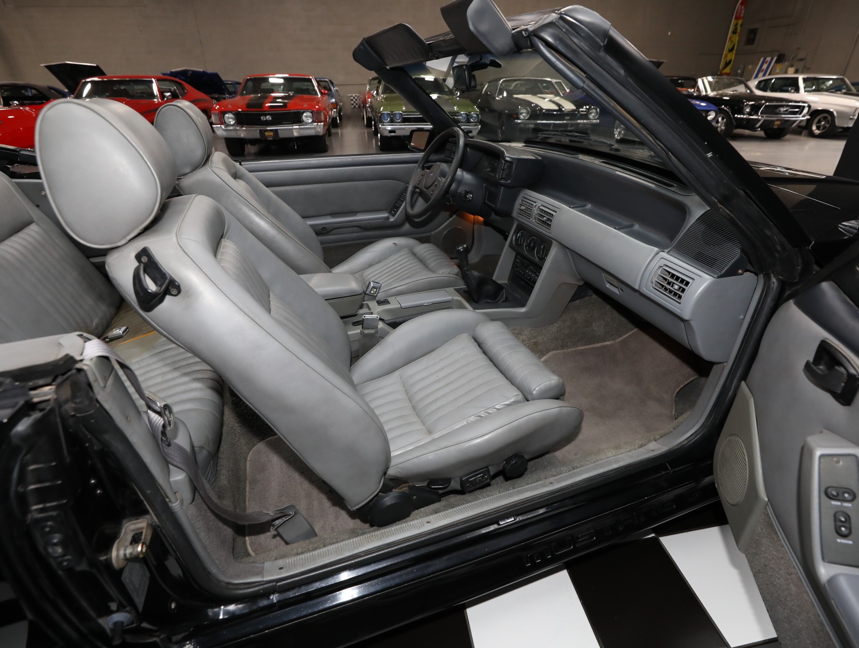 1987 Ford Mustang 53