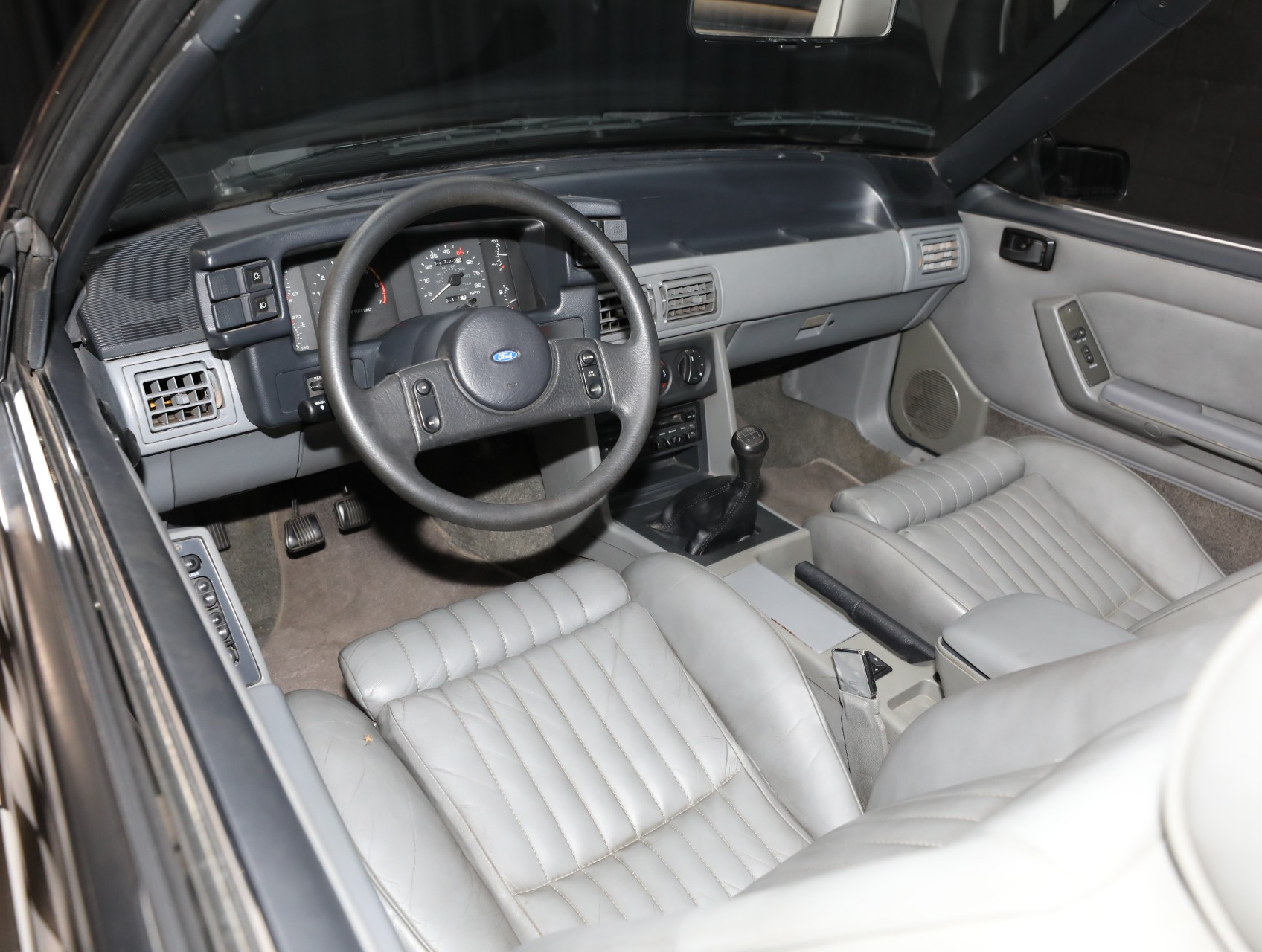 1987 Ford Mustang 59