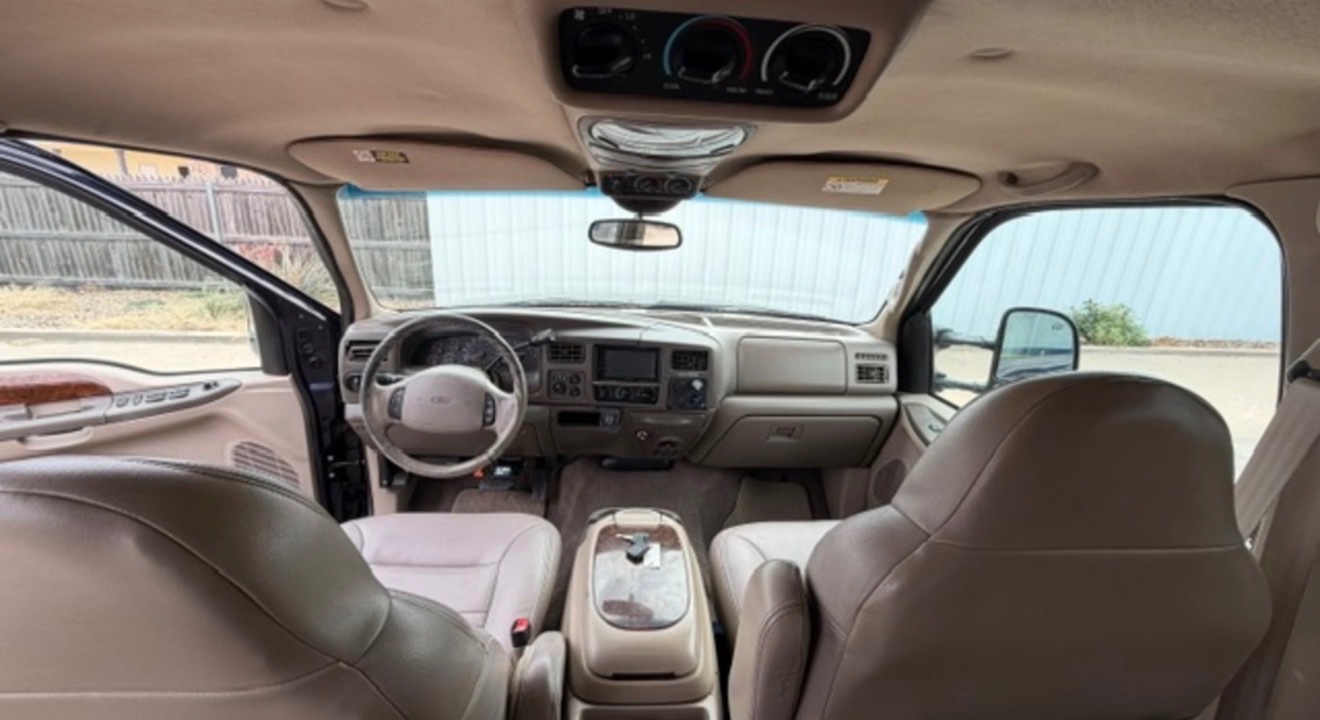 2001 Ford Excursion 12