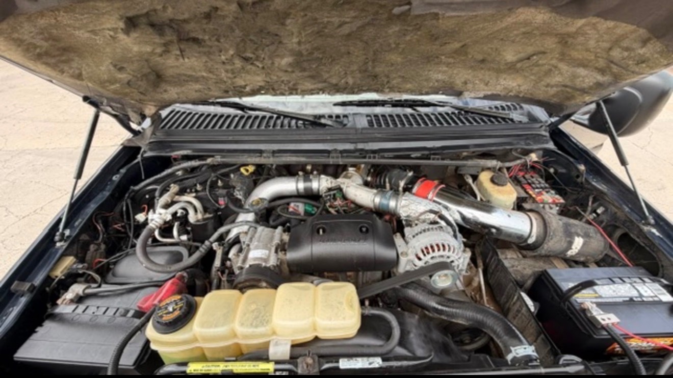 2001 Ford Excursion 17