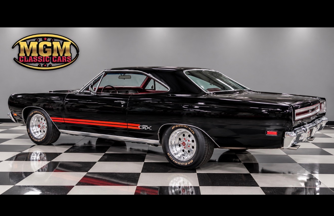 1969 Plymouth GTX 3
