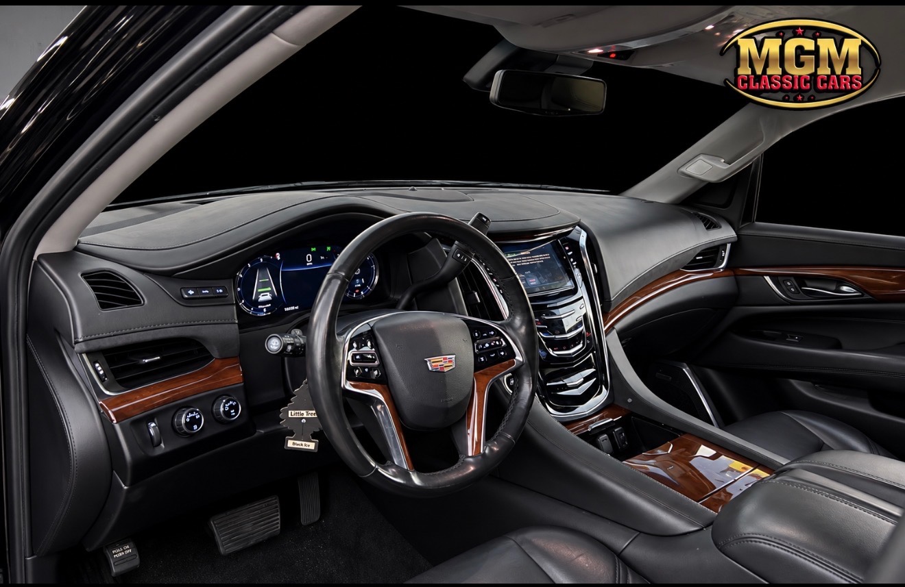 2019 Cadillac Escalade 4