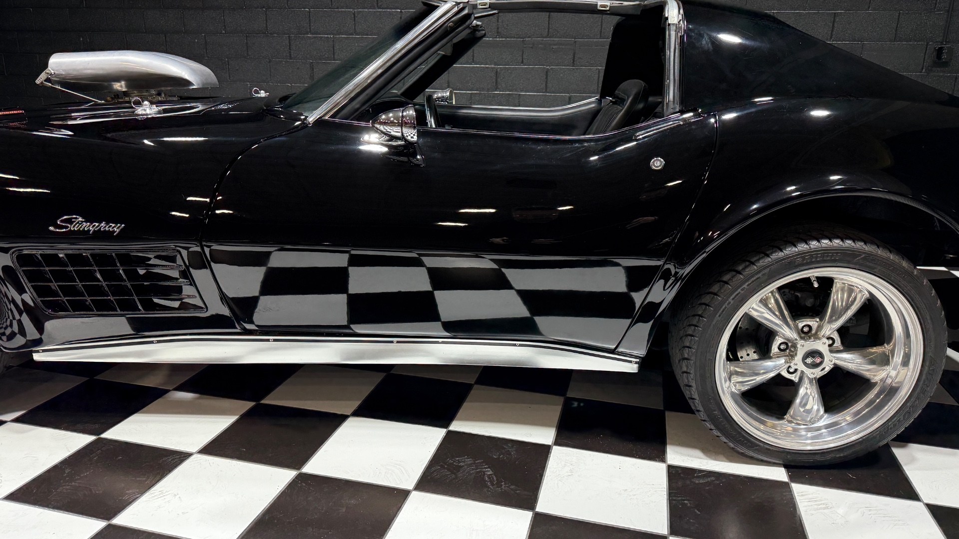 1971 Chevrolet Corvette 32