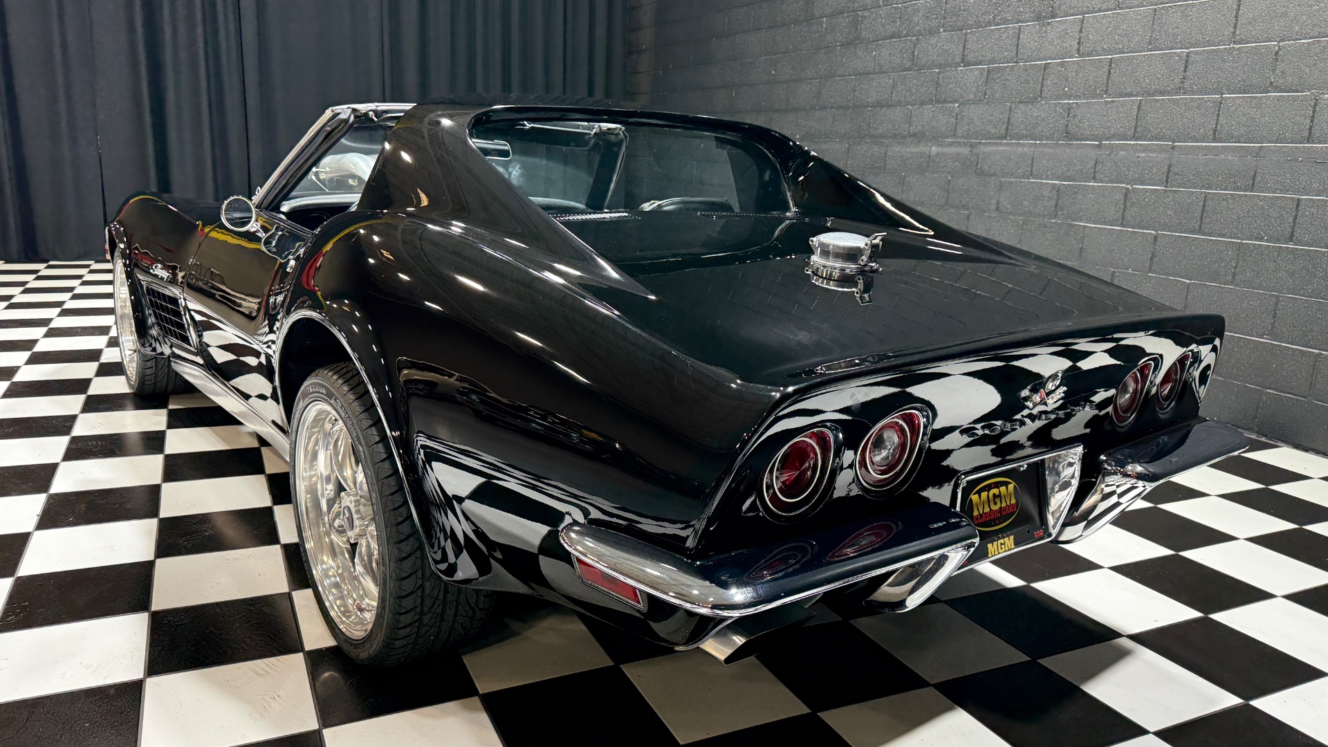 1971 Chevrolet Corvette 23