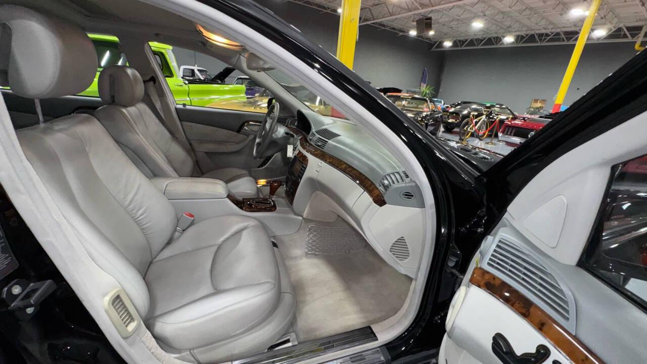 2005 Mercedes-Benz S-Class 143
