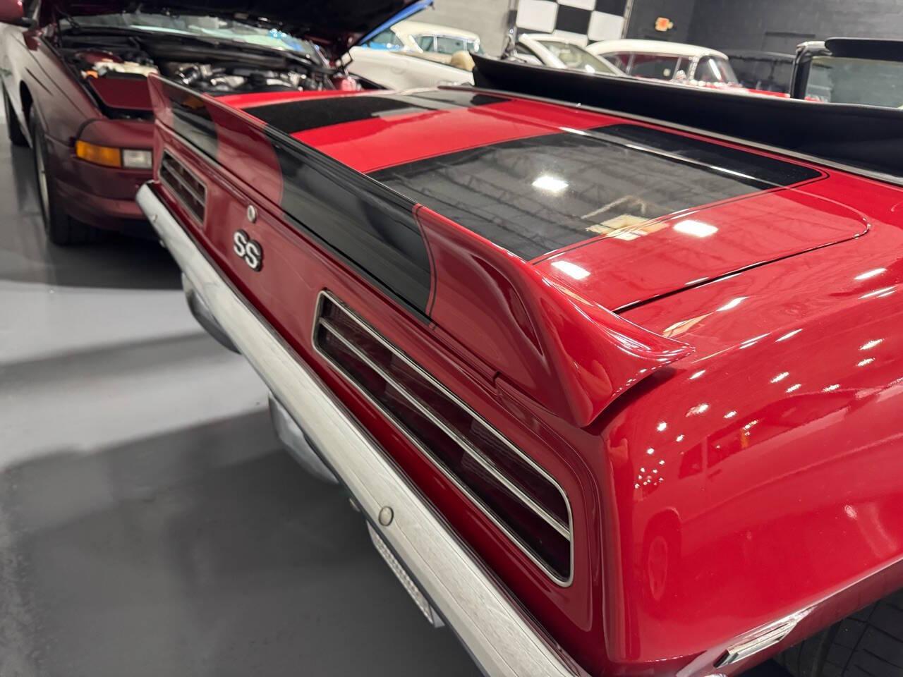 1969 Chevrolet Camaro 38