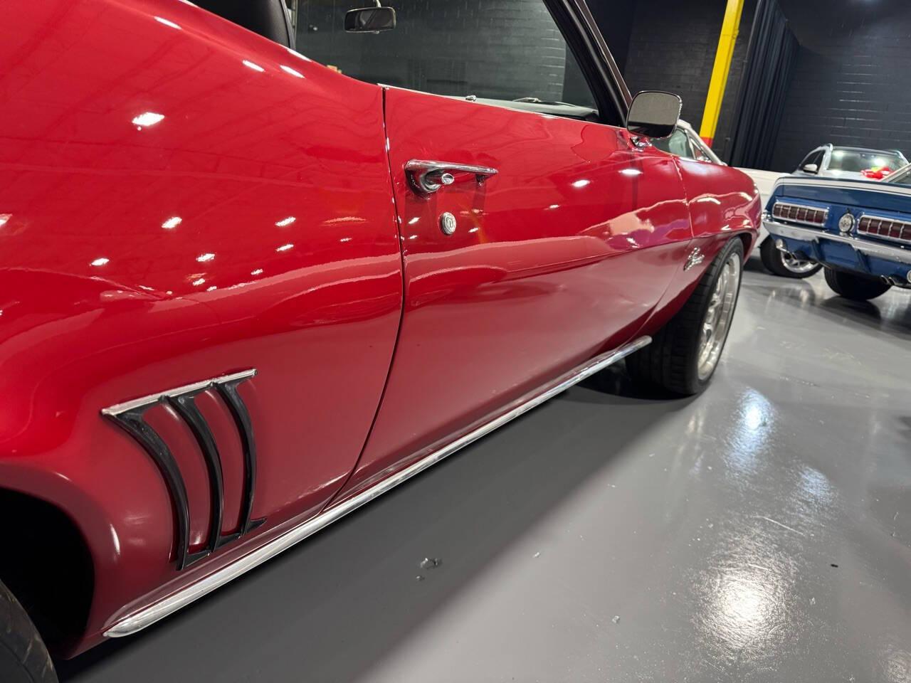 1969 Chevrolet Camaro 26