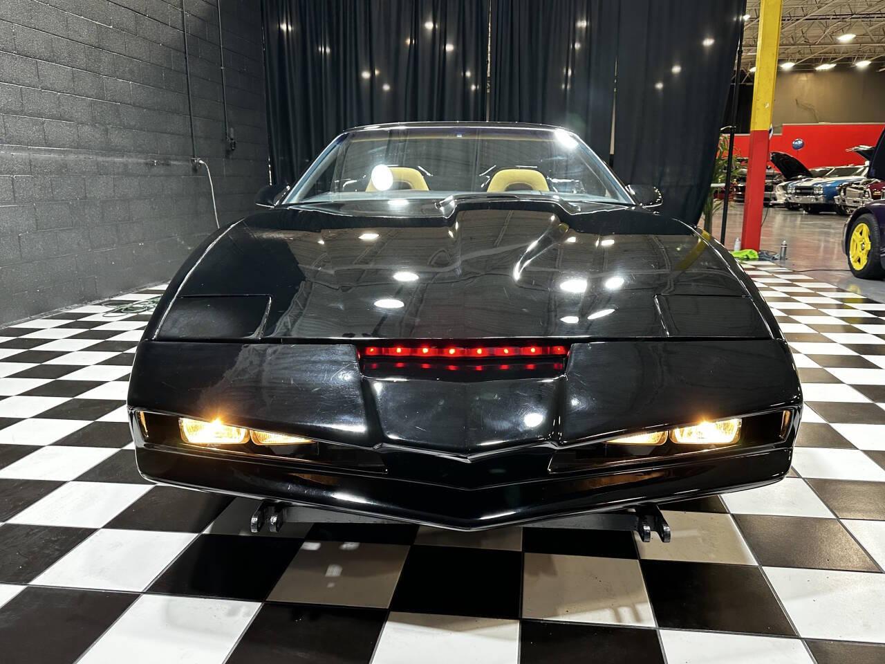 1983 Pontiac Firebird 10