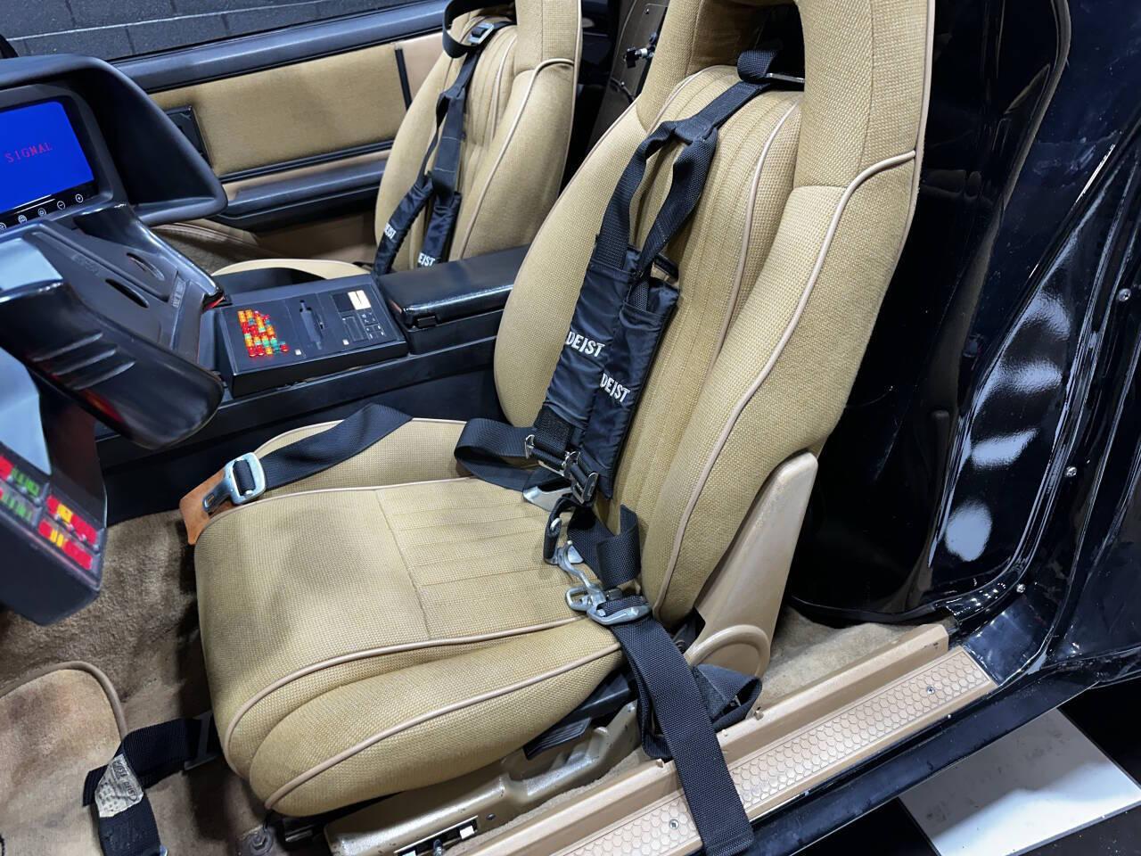 1983 Pontiac Firebird 23