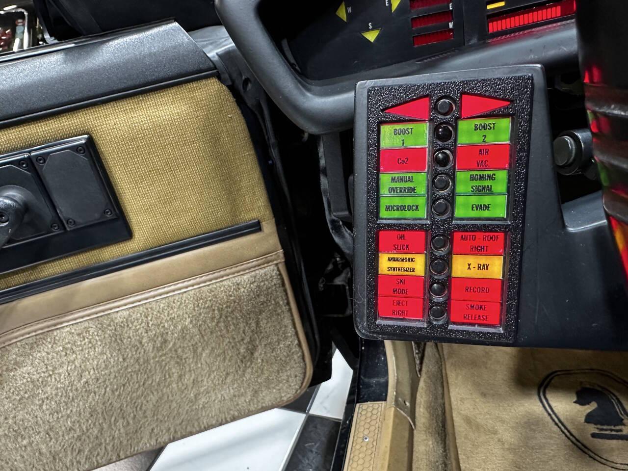 1983 Pontiac Firebird 30