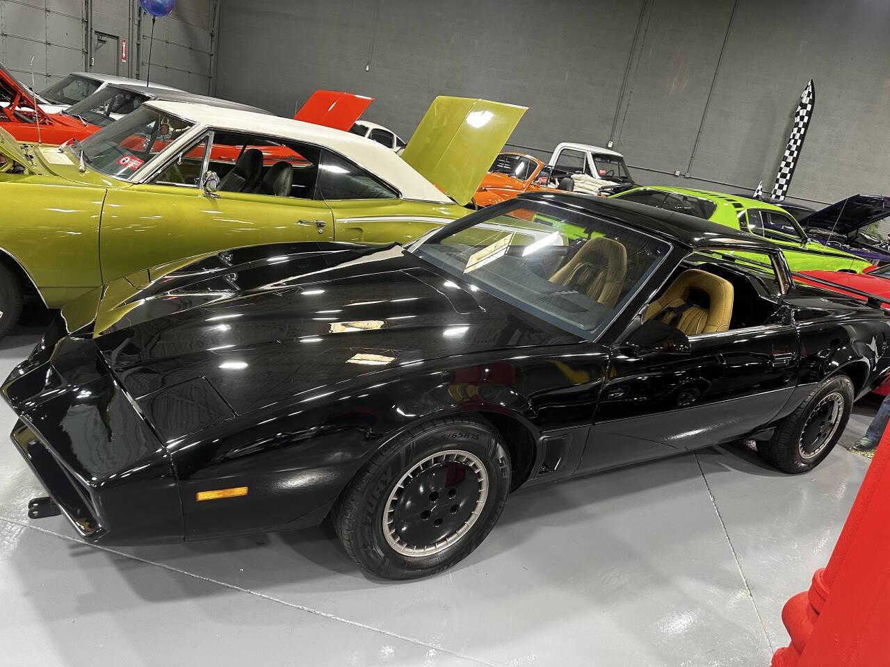 1983 Pontiac Firebird 64