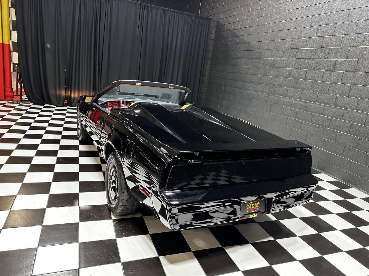 1983 Pontiac Firebird 8