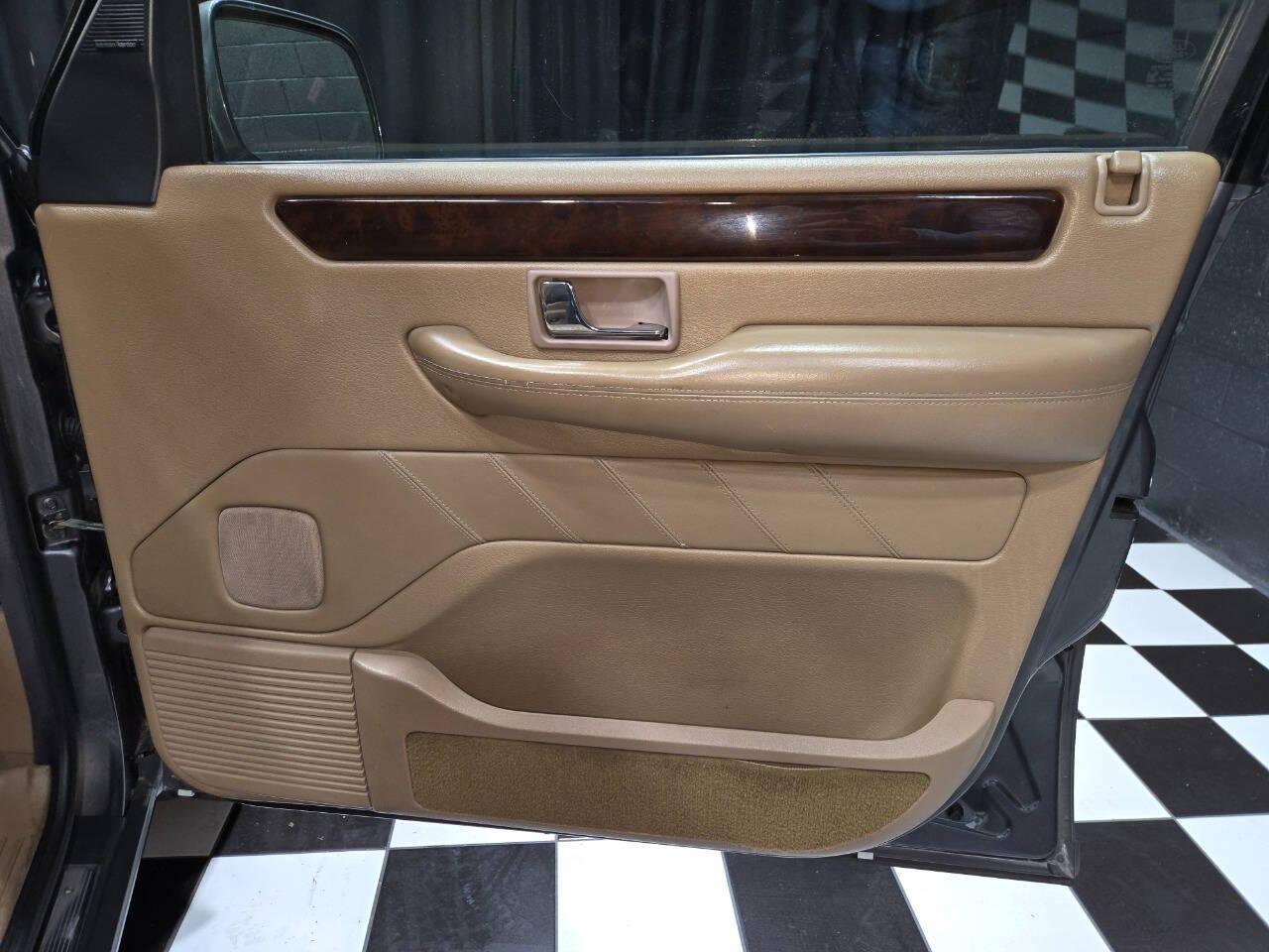 2002 Land Rover Range Rover 58