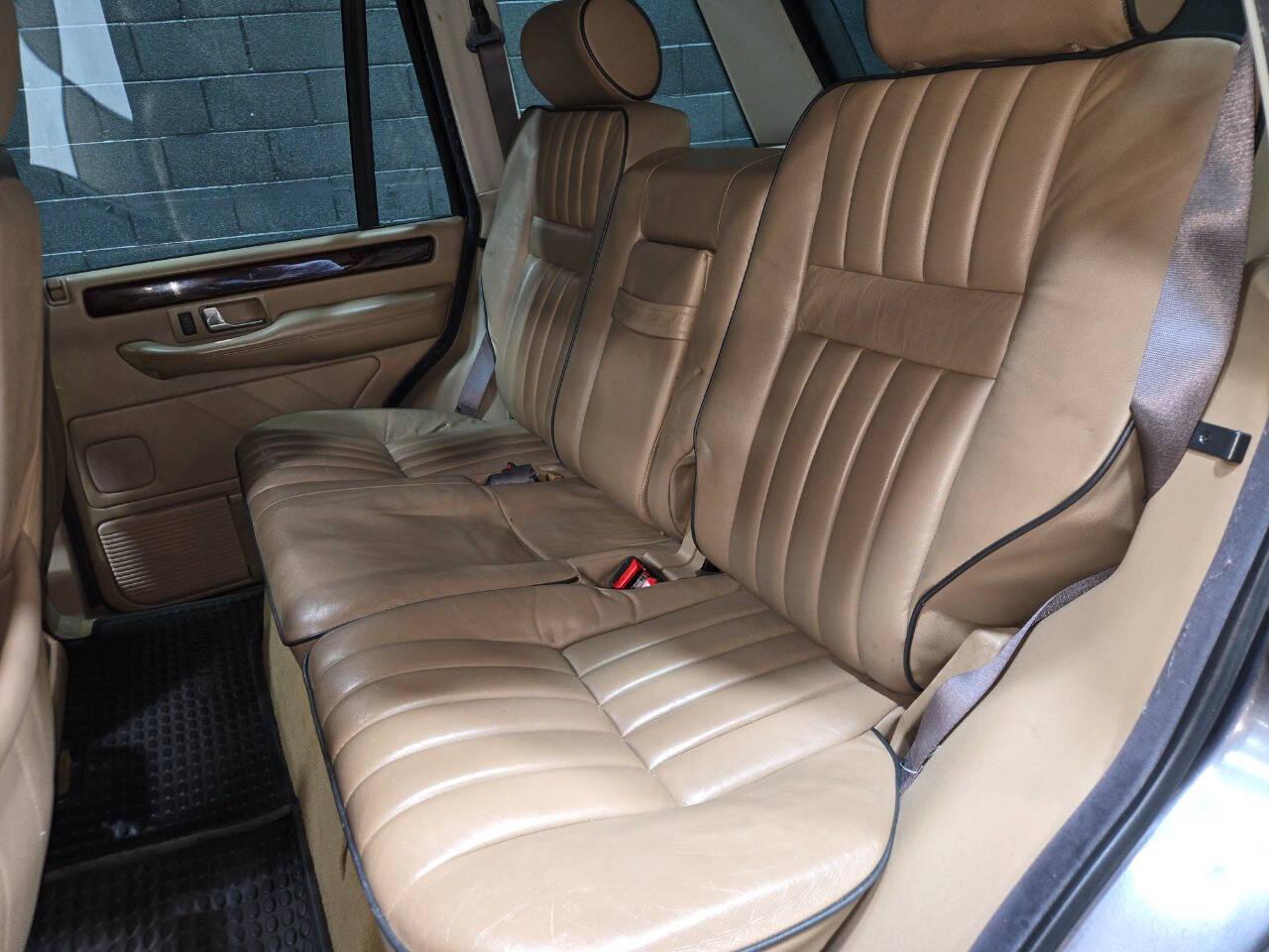 2002 Land Rover Range Rover 77