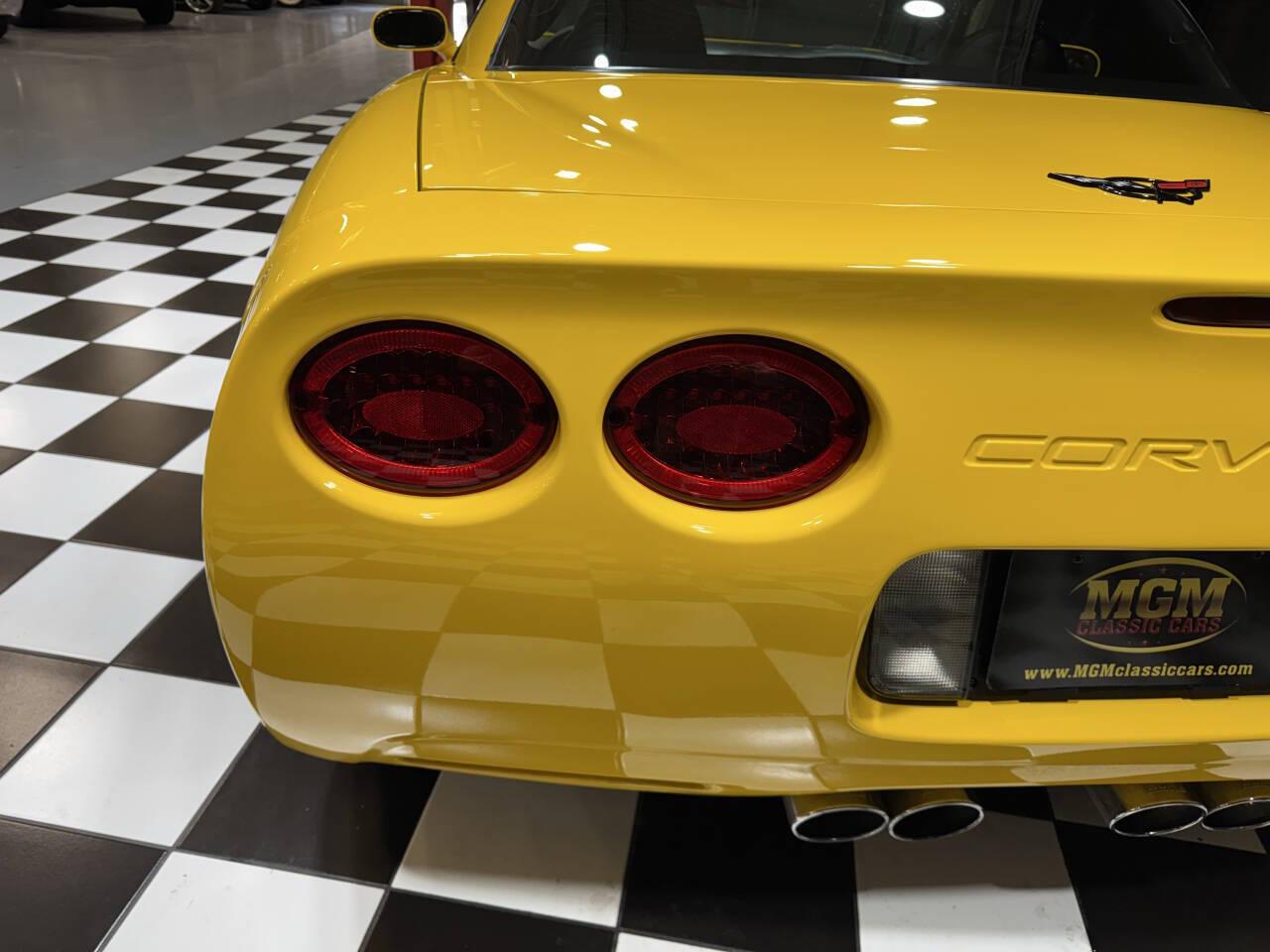 2004 Chevrolet Corvette 27