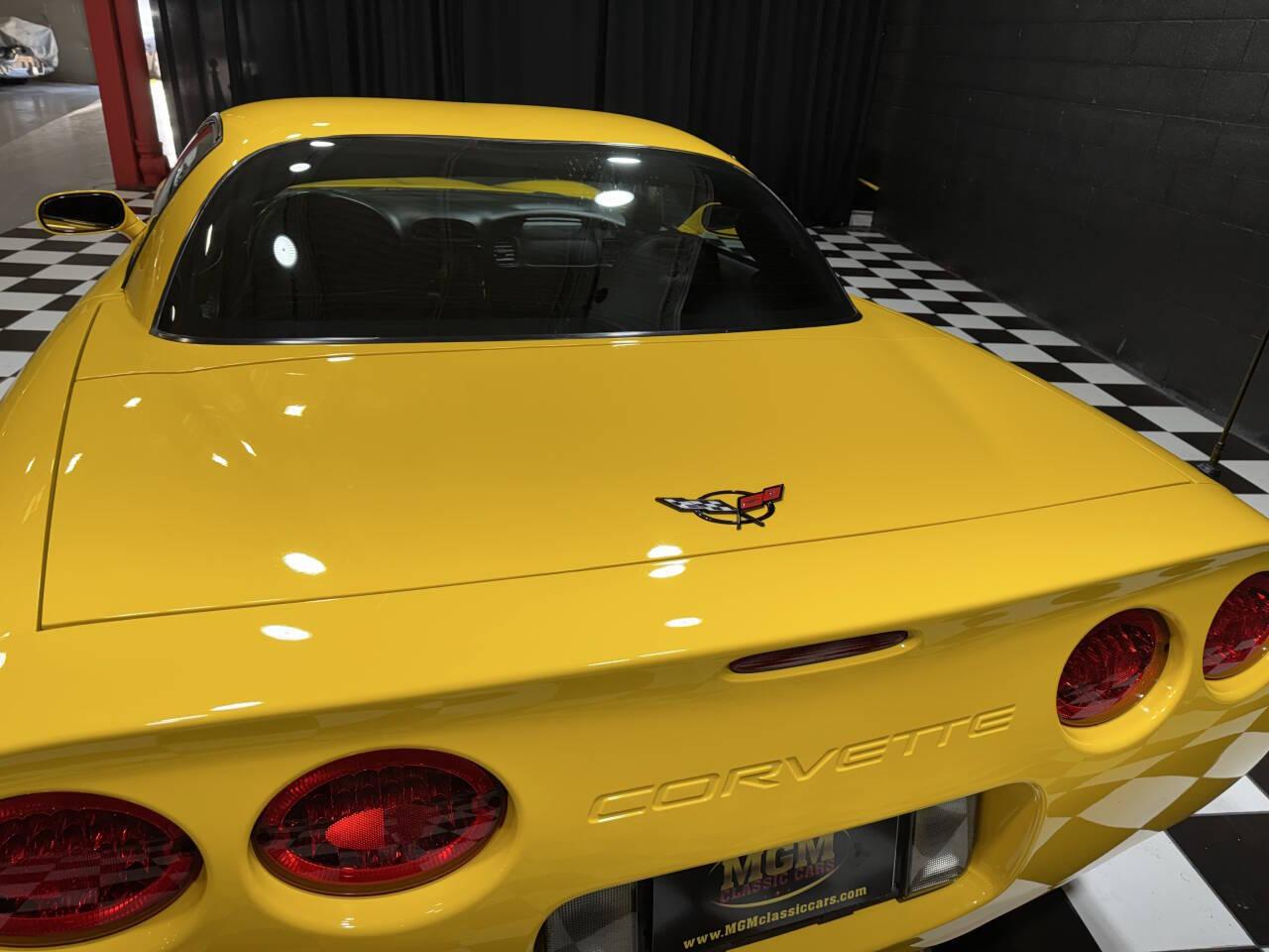 2004 Chevrolet Corvette 28