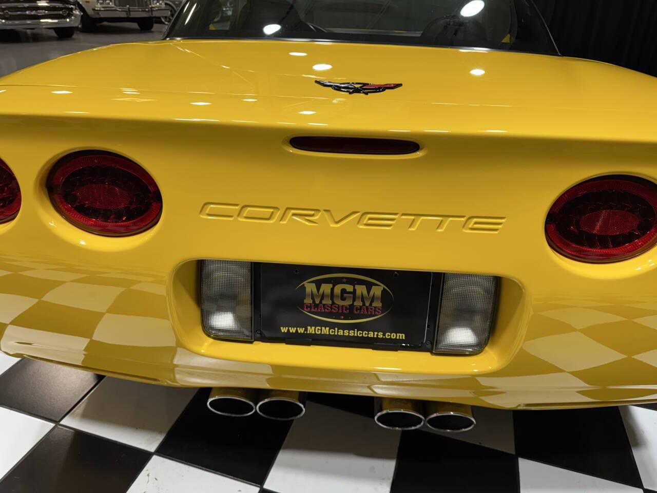 2004 Chevrolet Corvette 29