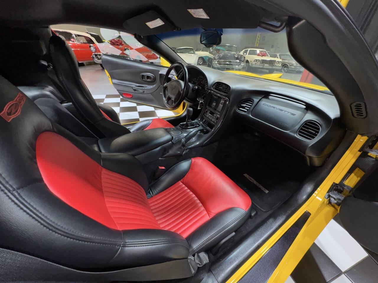 2004 Chevrolet Corvette 4