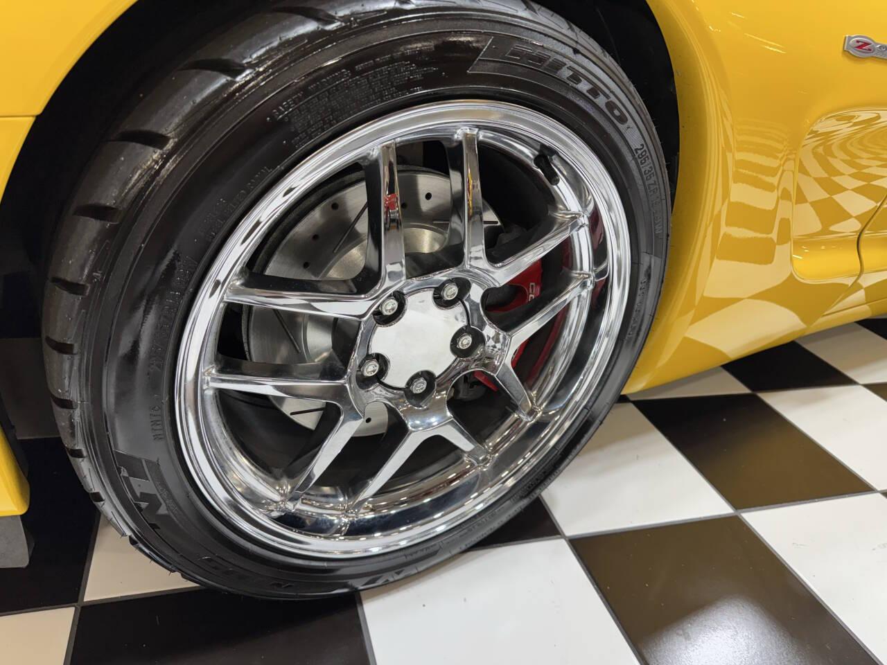 2004 Chevrolet Corvette 51