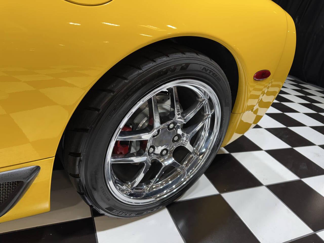 2004 Chevrolet Corvette 52