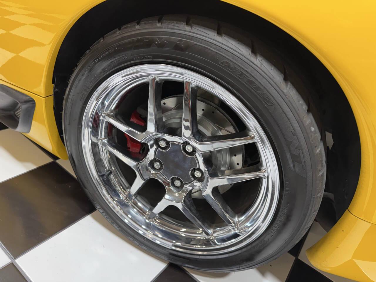 2004 Chevrolet Corvette 53