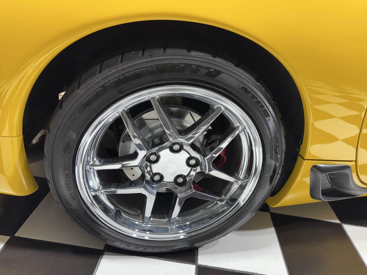 2004 Chevrolet Corvette 54