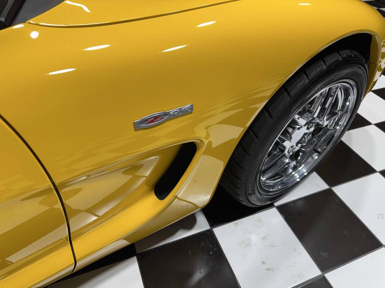 2004 Chevrolet Corvette 55