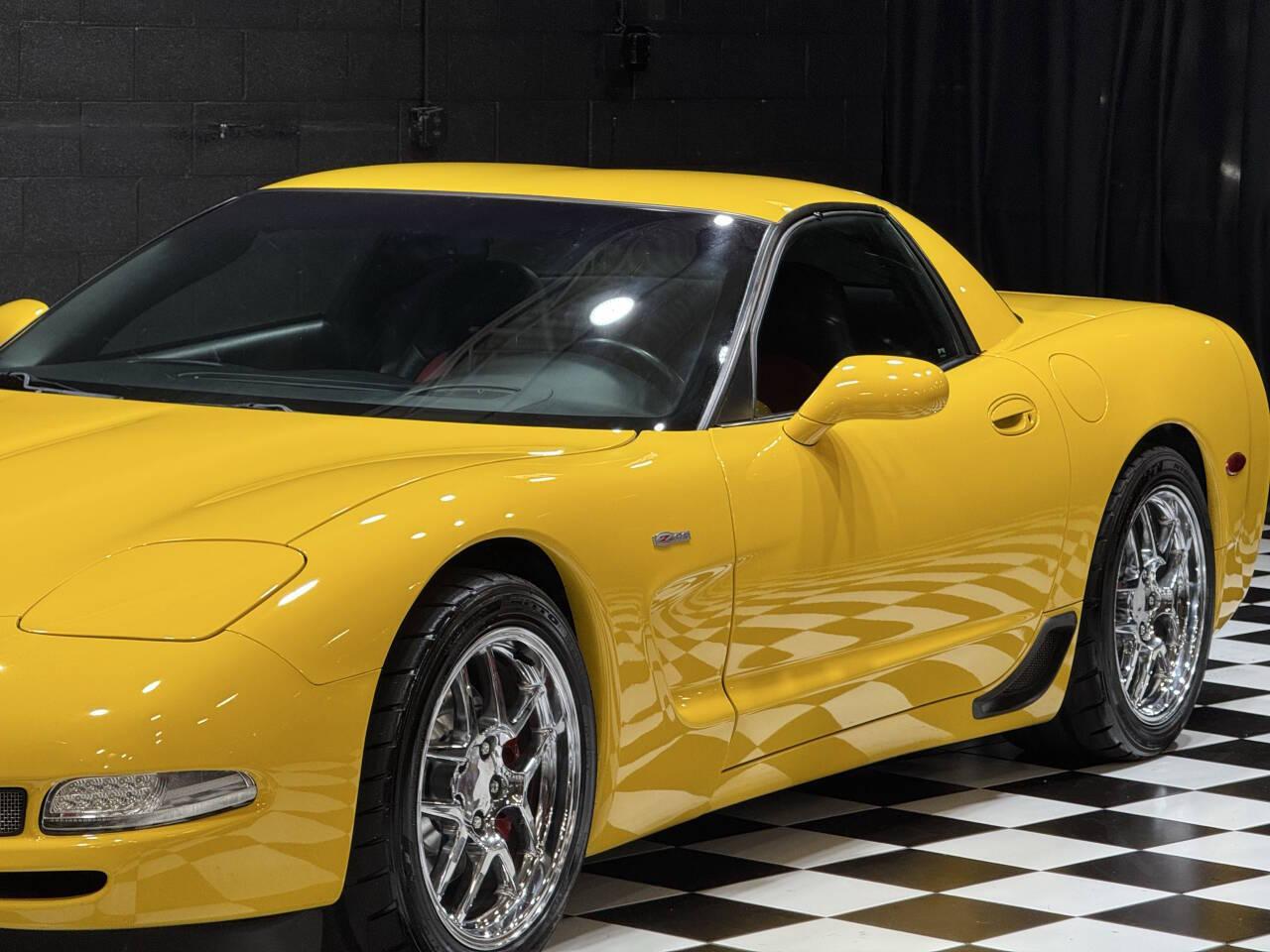 2004 Chevrolet Corvette 74