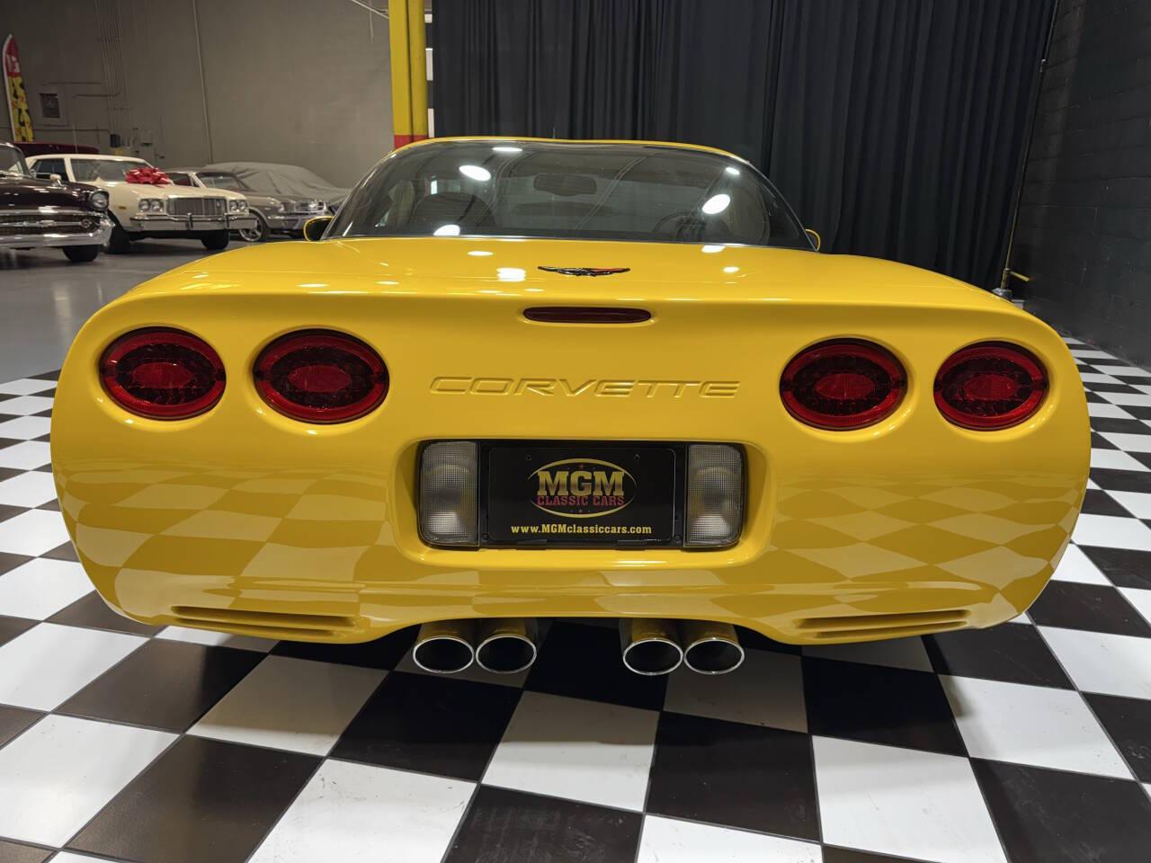2004 Chevrolet Corvette 8