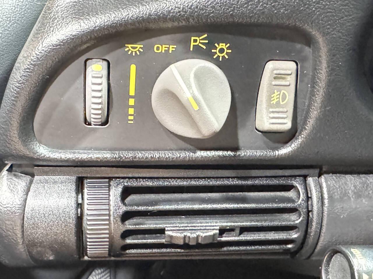 1993 Chevrolet Camaro 118
