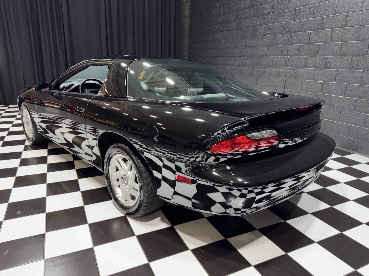 1993 Chevrolet Camaro 23