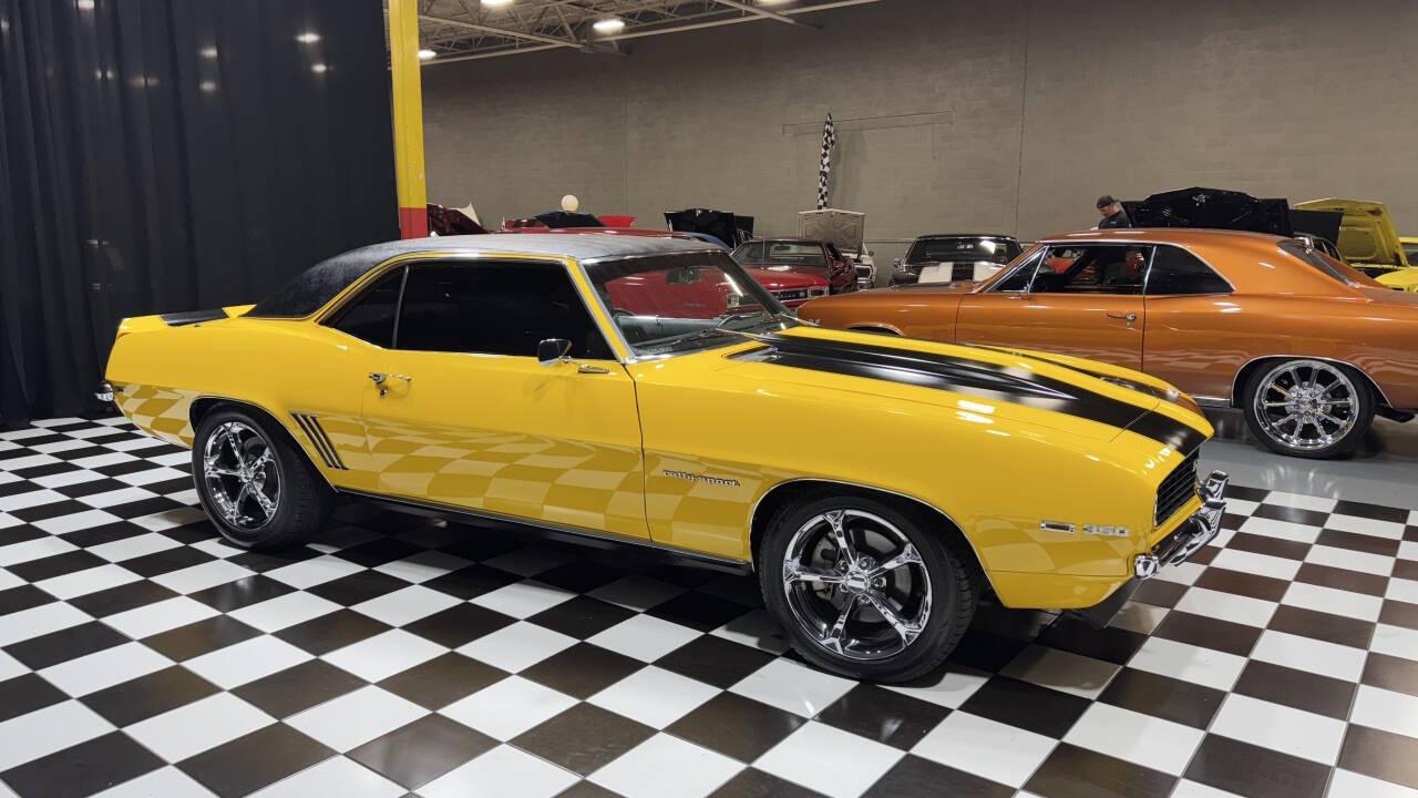 1969 Chevrolet Camaro 11