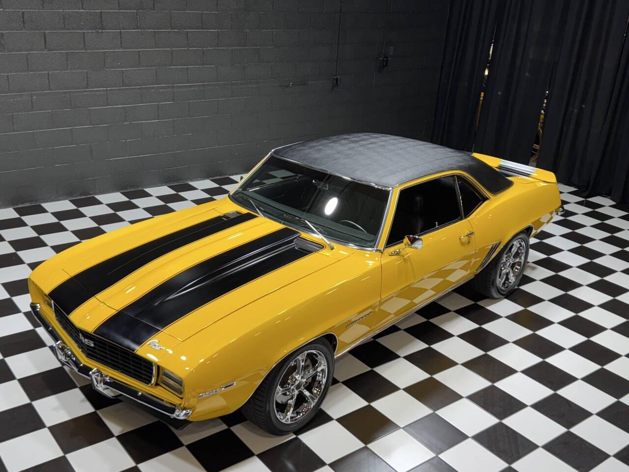 1969 Chevrolet Camaro 14