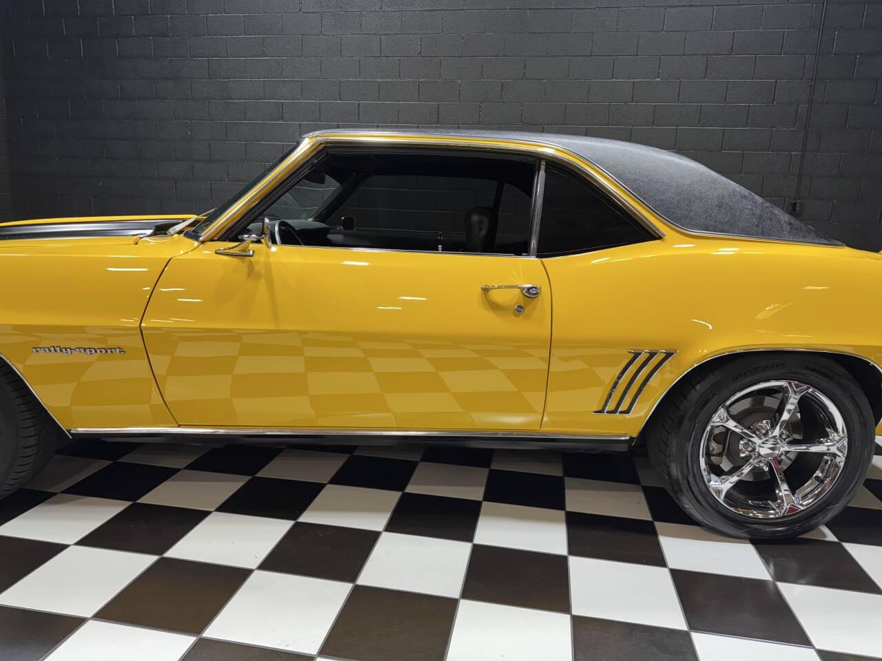 1969 Chevrolet Camaro 17