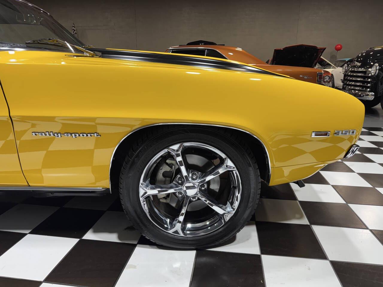 1969 Chevrolet Camaro 23