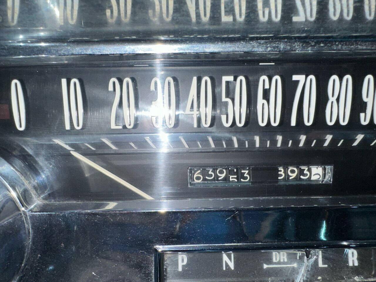 1957 Cadillac DeVille 13