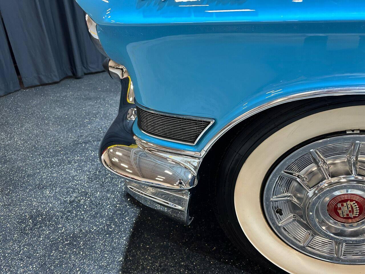1957 Cadillac DeVille 38