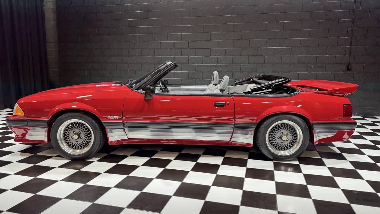 1988 Ford Mustang 15