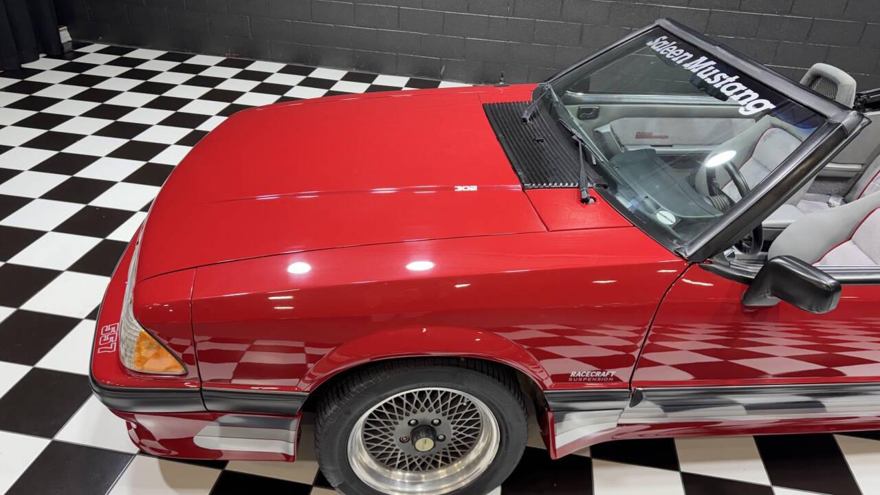 1988 Ford Mustang 18
