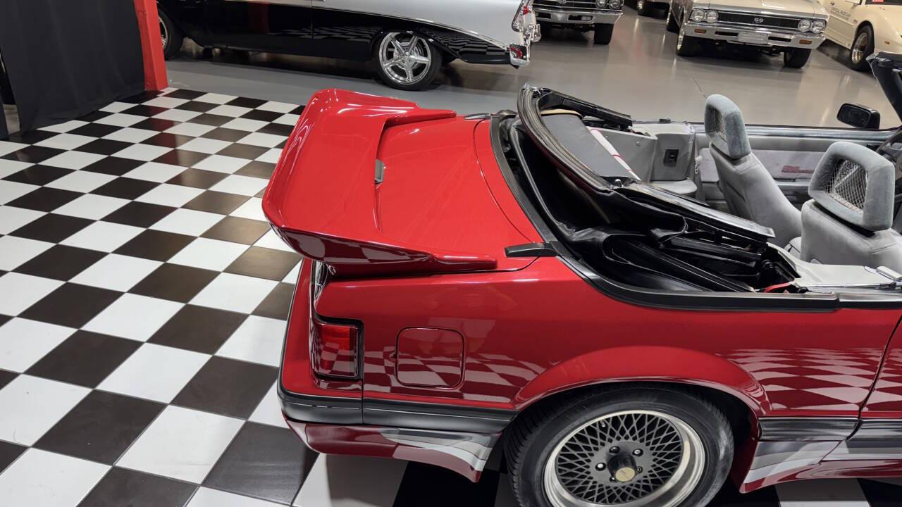 1988 Ford Mustang 20