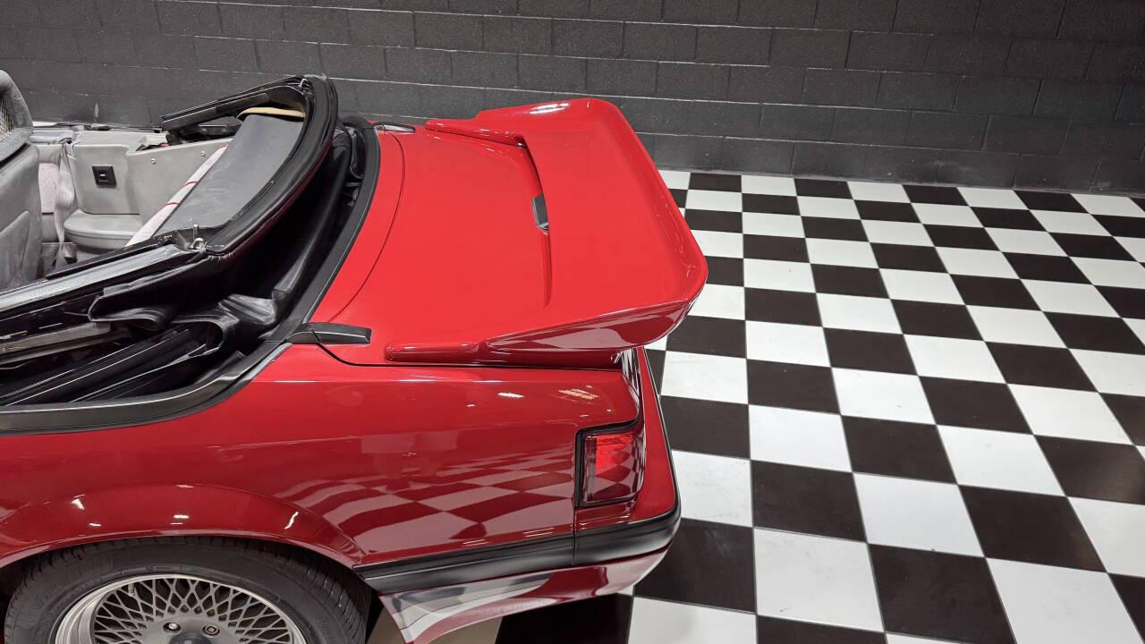 1988 Ford Mustang 21