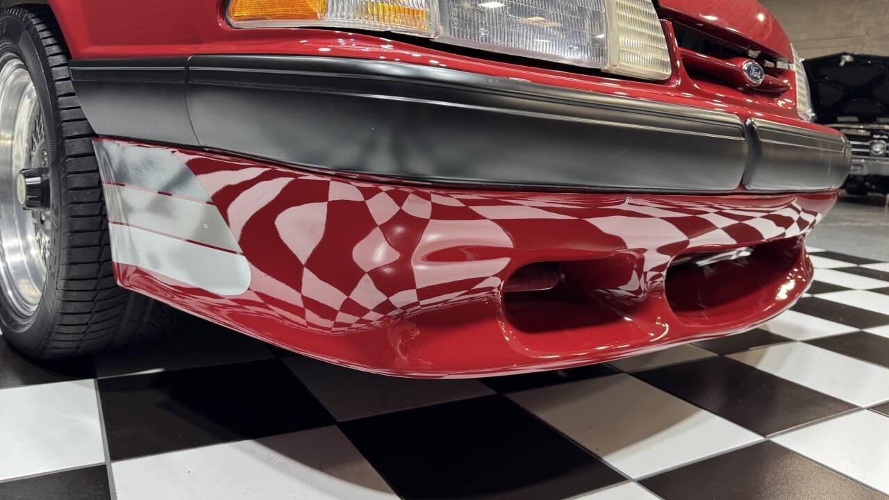 1988 Ford Mustang 26