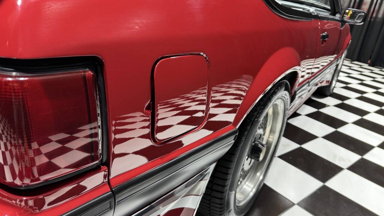 1988 Ford Mustang 29