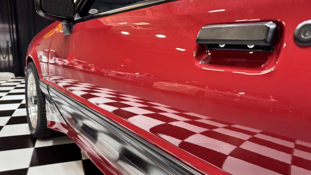 1988 Ford Mustang 33