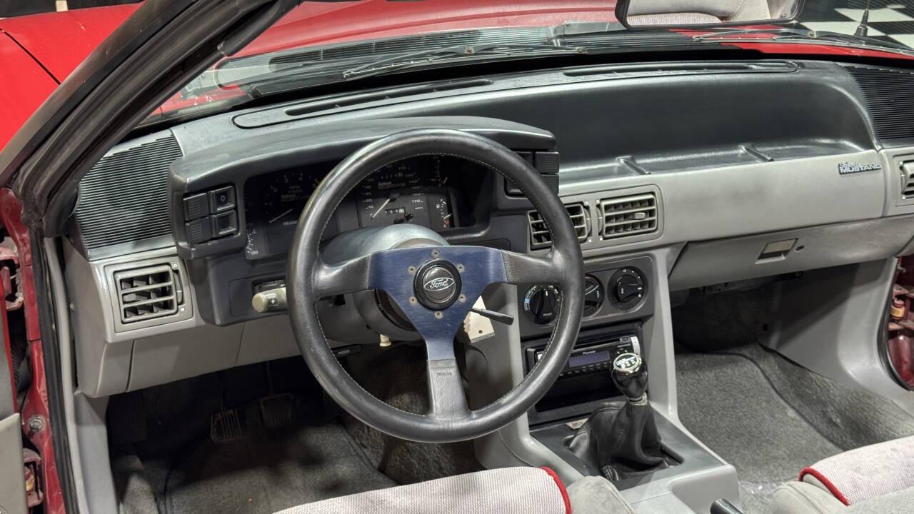 1988 Ford Mustang 58