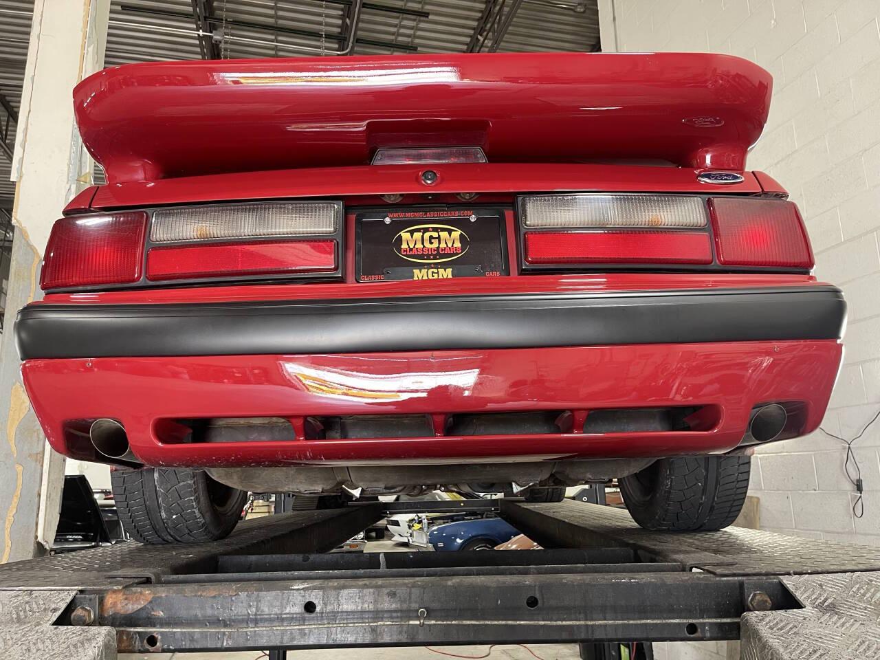 1988 Ford Mustang 71
