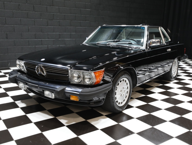 1989 Mercedes-Benz 560-Class