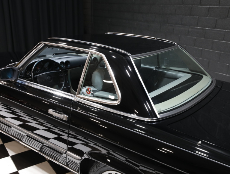 1989 Mercedes-Benz 560-Class