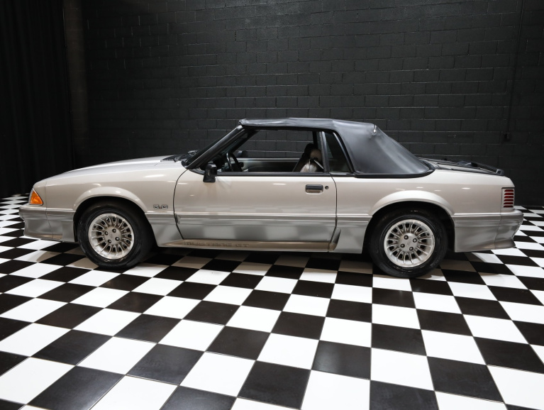 1990 Ford Mustang