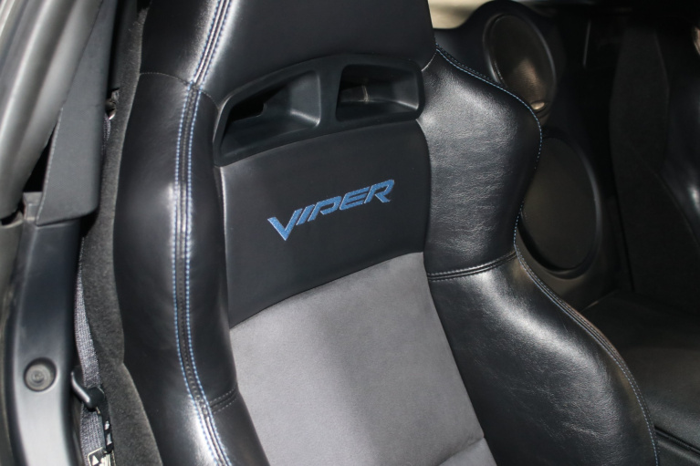 2006 Dodge Viper